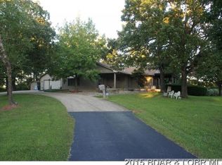 19800 Drury Ln, Versailles, MO 65084