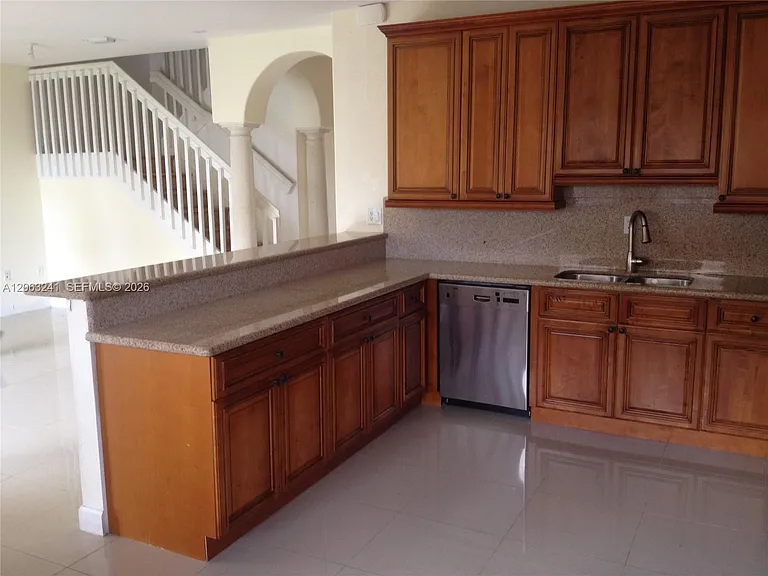 17615 SW 135th Ave — Photo 13