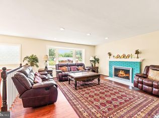 7906 Slidell Ln, Springfield, VA 22151