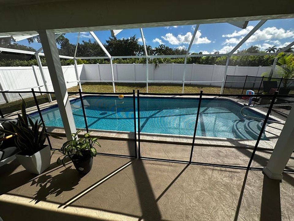 1st image of 6860 Calle Del Paz S #S