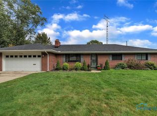 3704 Coronada Dr, Toledo, OH 43615
