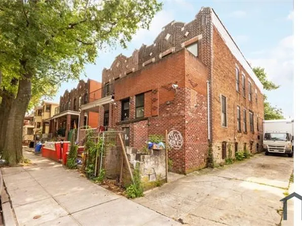 2022 Strauss St, Brooklyn, NY 11212