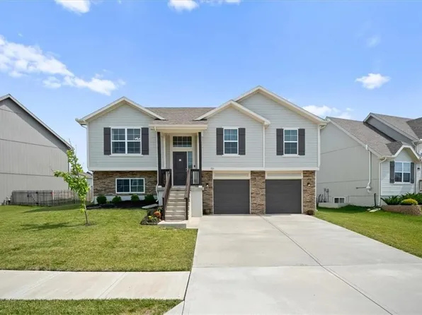723 Connor St, Belton, MO 64012