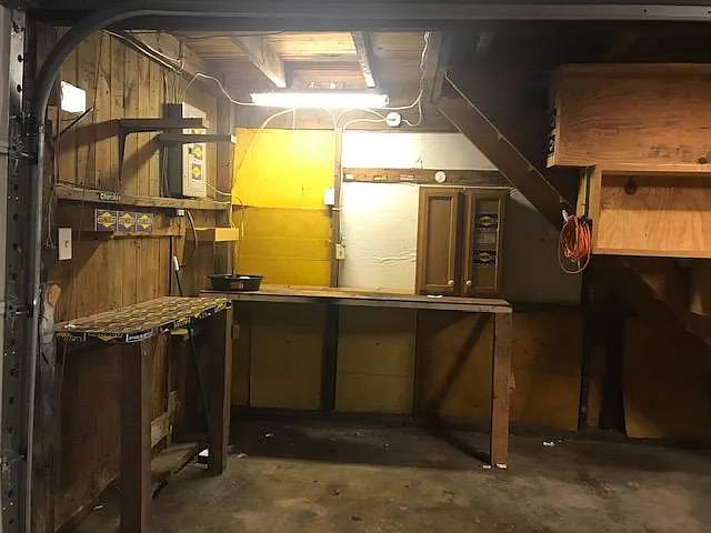 372 W Park Ln — Photo 8