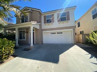 1050 Woodcrest Ln, Vista, CA 92081