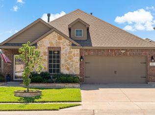 11012 Blaze St, Aubrey, TX 76227