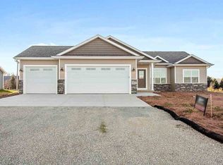 N9345 Rosella Dr, Appleton, WI 54915