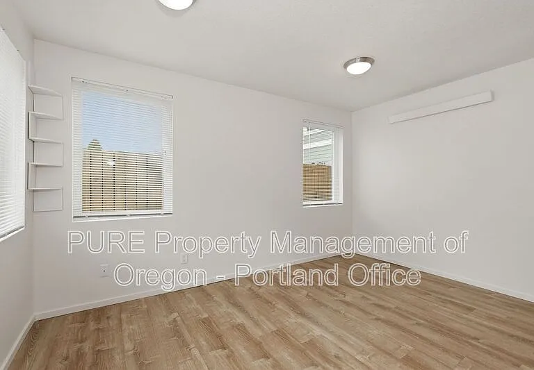 5026 N Harvard St #C — Photo 10