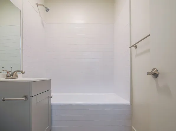 Newly Renovated Studio with Brick Exposure