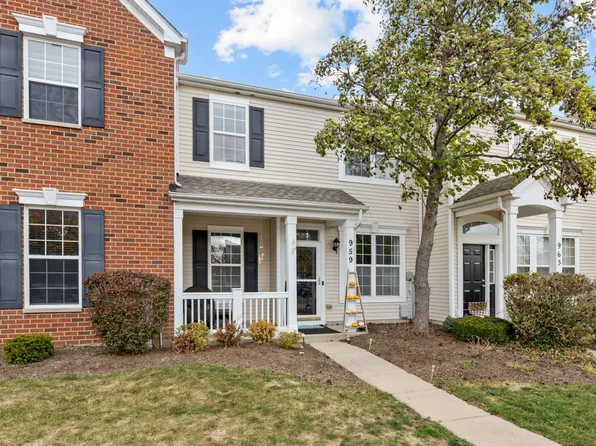 959 Quill Ln, Woodstock, IL 60098