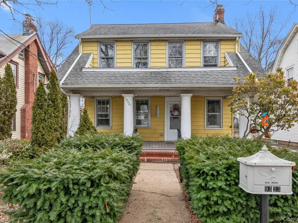 93-23 219th Street, Queens Village, NY 11428