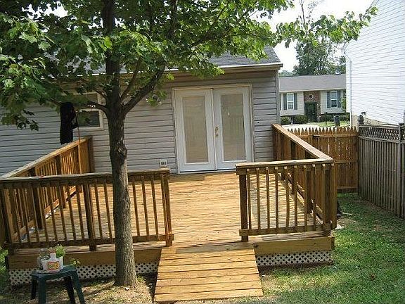 Back of 304 70th Place