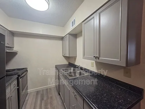 1302 E T C Lea Rd #T Photo 1