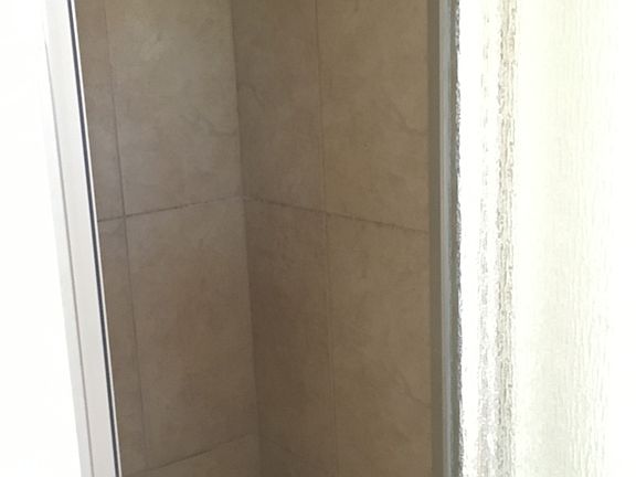 5th image of 814 S Hobart Blvd APT 302