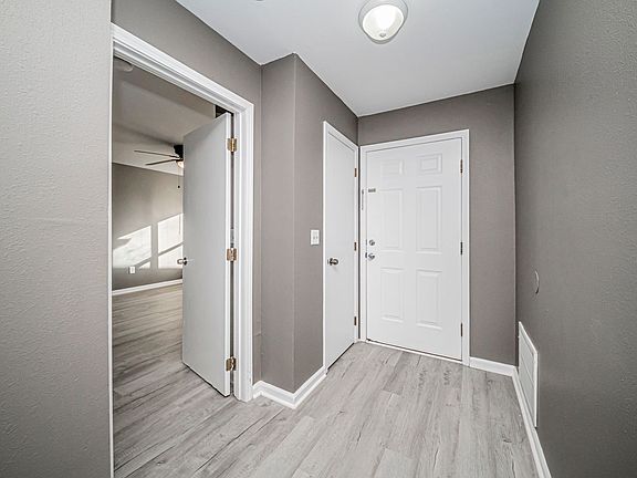 5th image of 317 Smith St