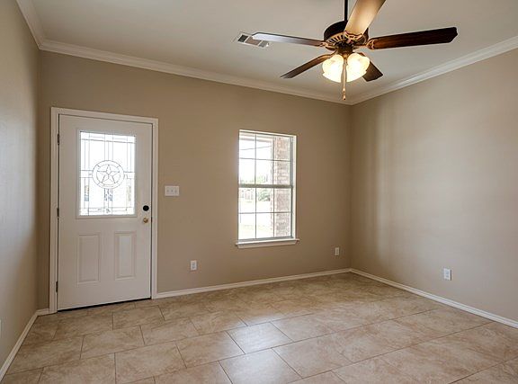 4th image of 1201 E Pecan Ave