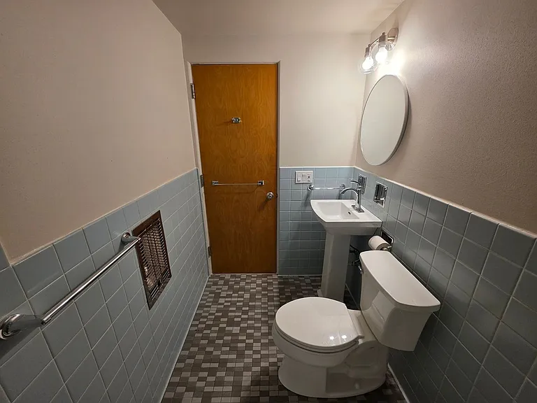 616 Franklin St — Photo 14