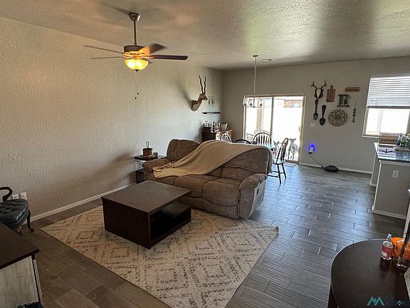 2nd image of 2505 Briscoe Ave
