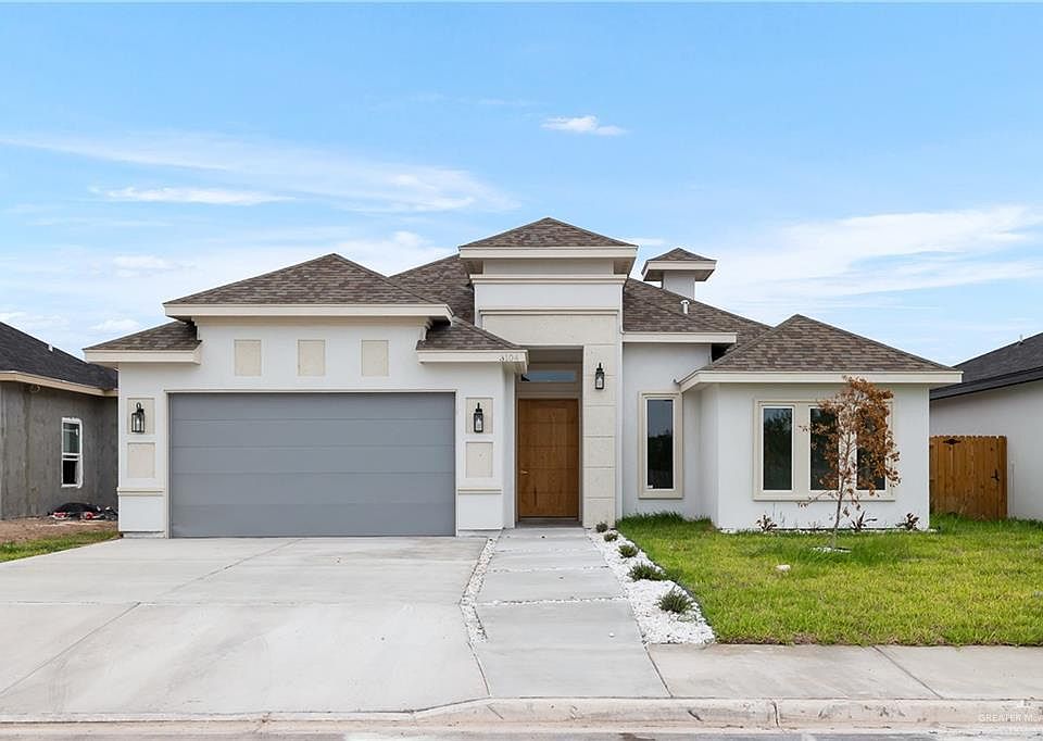1st image of 3104 Zarzamora Ave