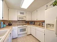 5908 Stockdale Hwy #1 — Photo 5