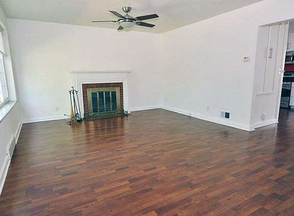 4th image of 7856 Ahern Ave