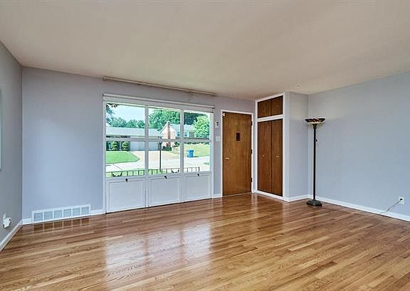 5th image of 4519 Canoe Dr