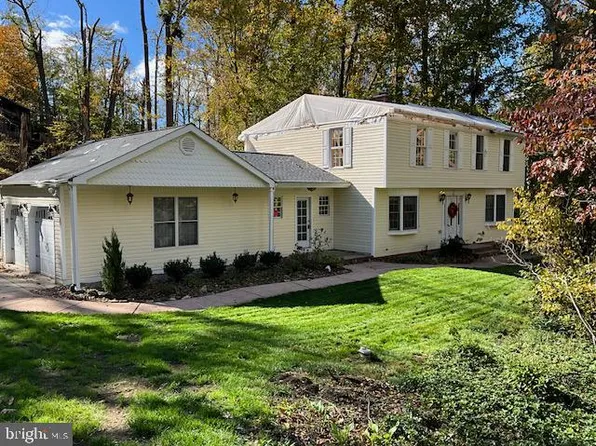 14 Quartz Mill Rd, Newark, DE 19711