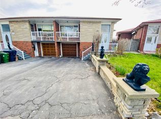 30 Elana Dr, Toronto, ON M3N2C2