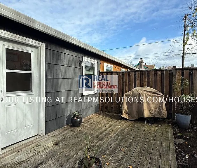 5025 NE 17th Ave — Photo 49
