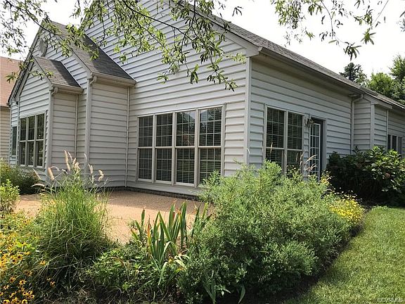 2nd image of 11812 Park Commons Ct
