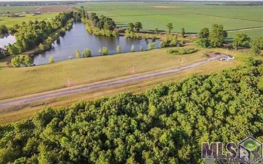 2nd image of 4900 Bueche Rd