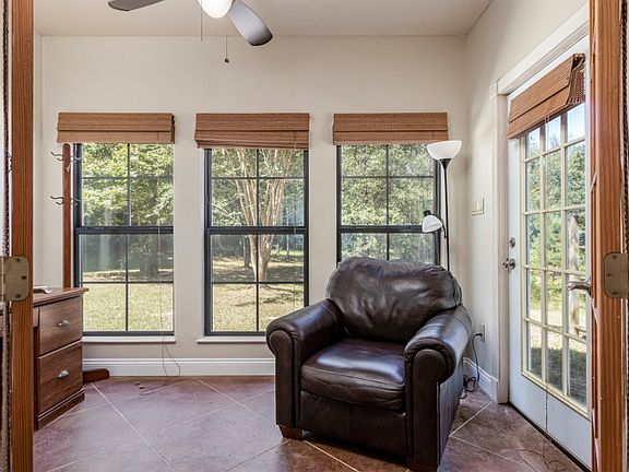 4th image of 7768 Tiffany Dr
