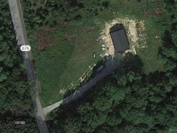 13621 Wilkerson Ln, Amelia Court House, VA 23002