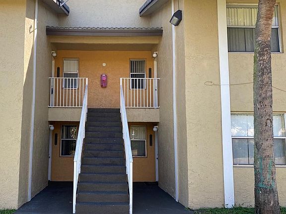 3rd image of 11576 NW 43rd St