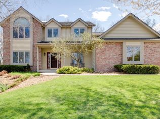 N52W16681 Oak Ridge Trl, Menomonee Falls, WI 53051