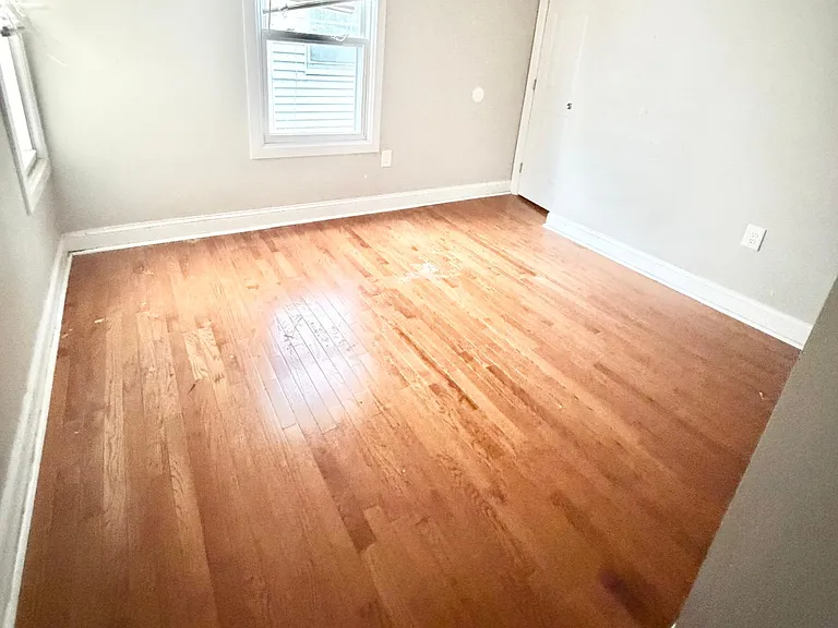691 Elm St #2 — Photo 6