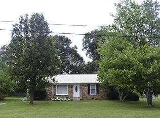 171 Ravenwood Cir, Dickson, TN 37055
