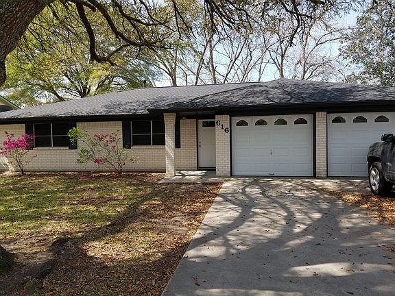2nd image of 616 Marion Ln