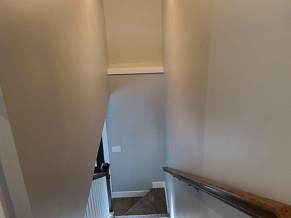 5th image of 2543 Summit Ct #2545