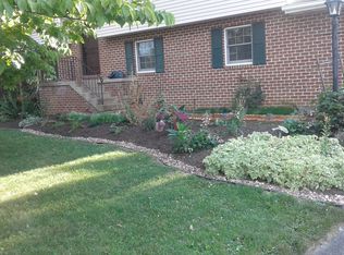 648 W Spring St, Fleetwood, PA 19522