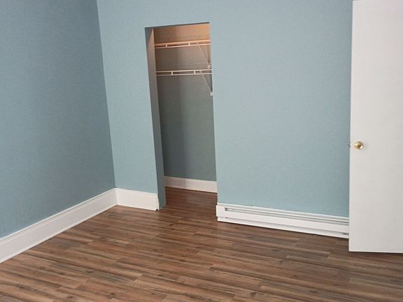 5th image of 212 W Martin St #4