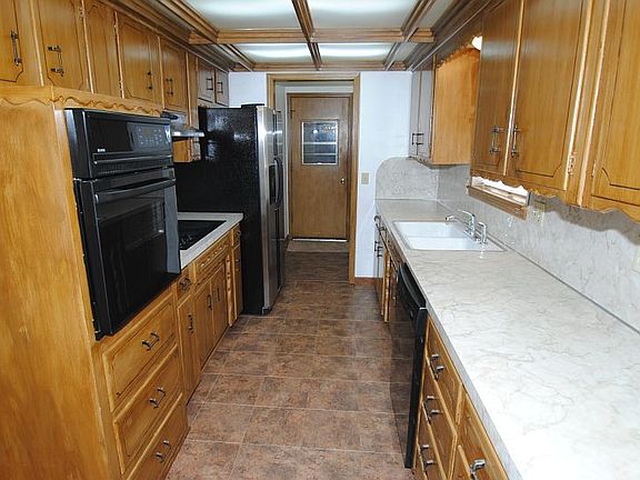 3rd image of 114 Bellaire Dr