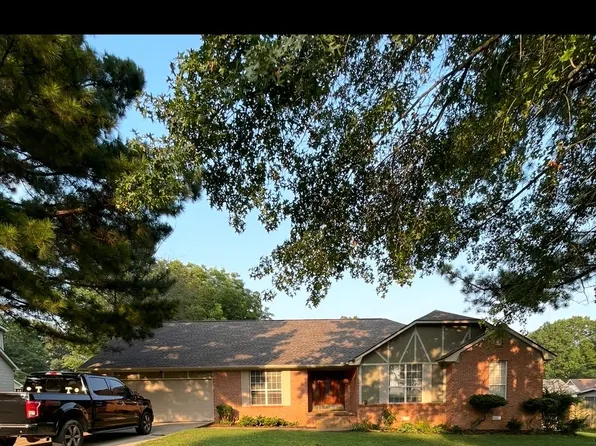 262 Fairfield Dr, Dyersburg, TN 38024