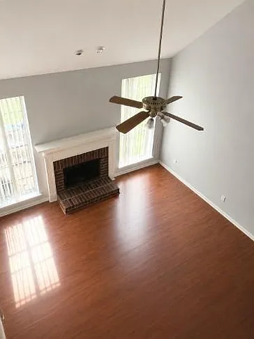 4 bed, 3.0 bath, 2417 sqft, $2,300 — Photo 3