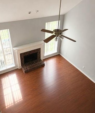 3rd image of 6810 Springcrest Dr