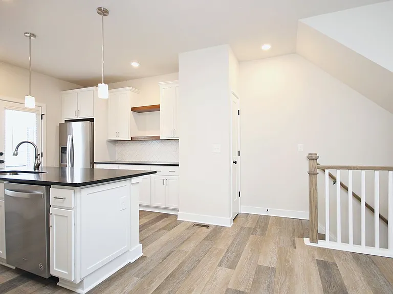 449 Fennel Rd — Photo 6