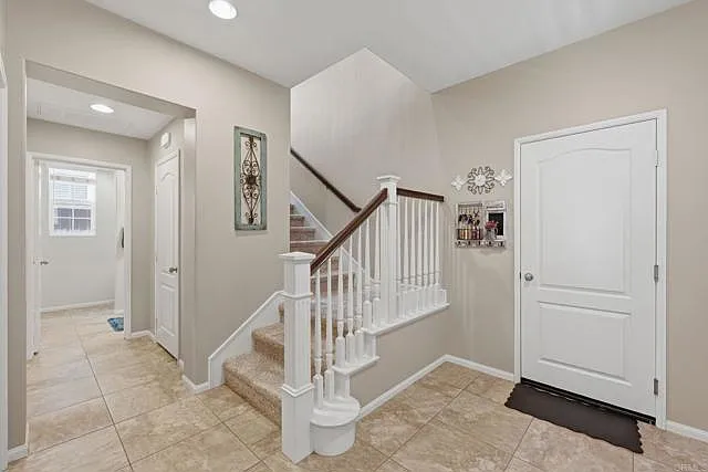 1080 Breakaway Dr — Photo 3