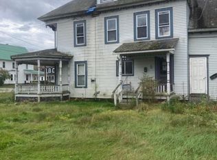 43 Maple St #B, Orleans, VT 05860