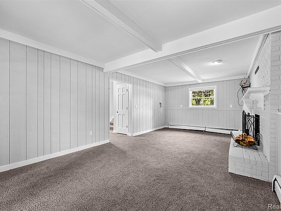 4th image of 13428 Sequoia Ln