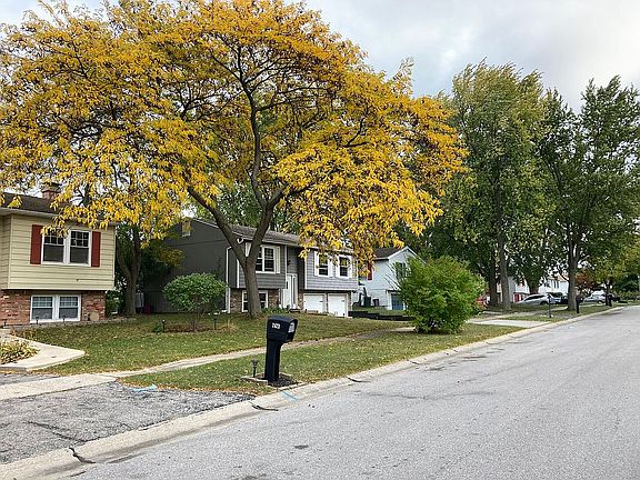 4th image of 2431 Jamestown Dr